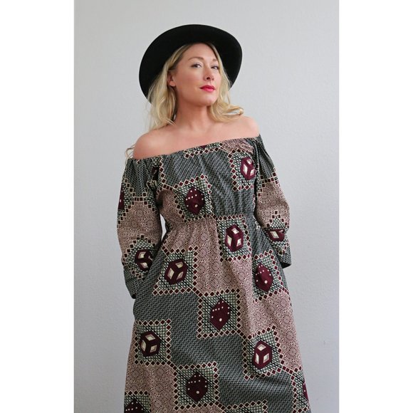 Black and Red Off-Shoulder Bishop Sleeve Midi Sundress - Picture 2 of 8